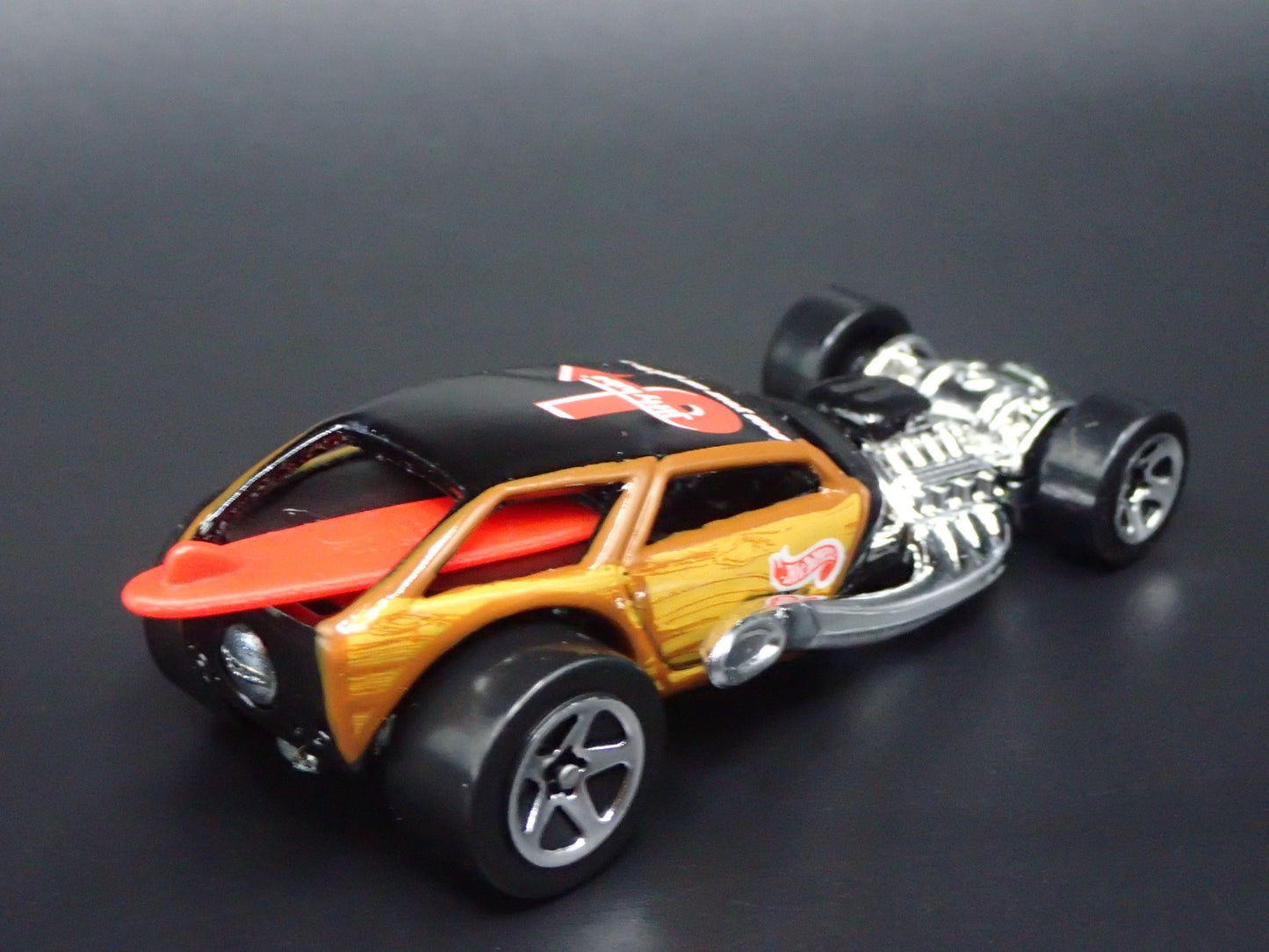 HOT WHEELS SURF CRATE CUSTOM HOT ROD CAR JIFFY LUBE 1/64 SCALE DIECAST MODEL CAR