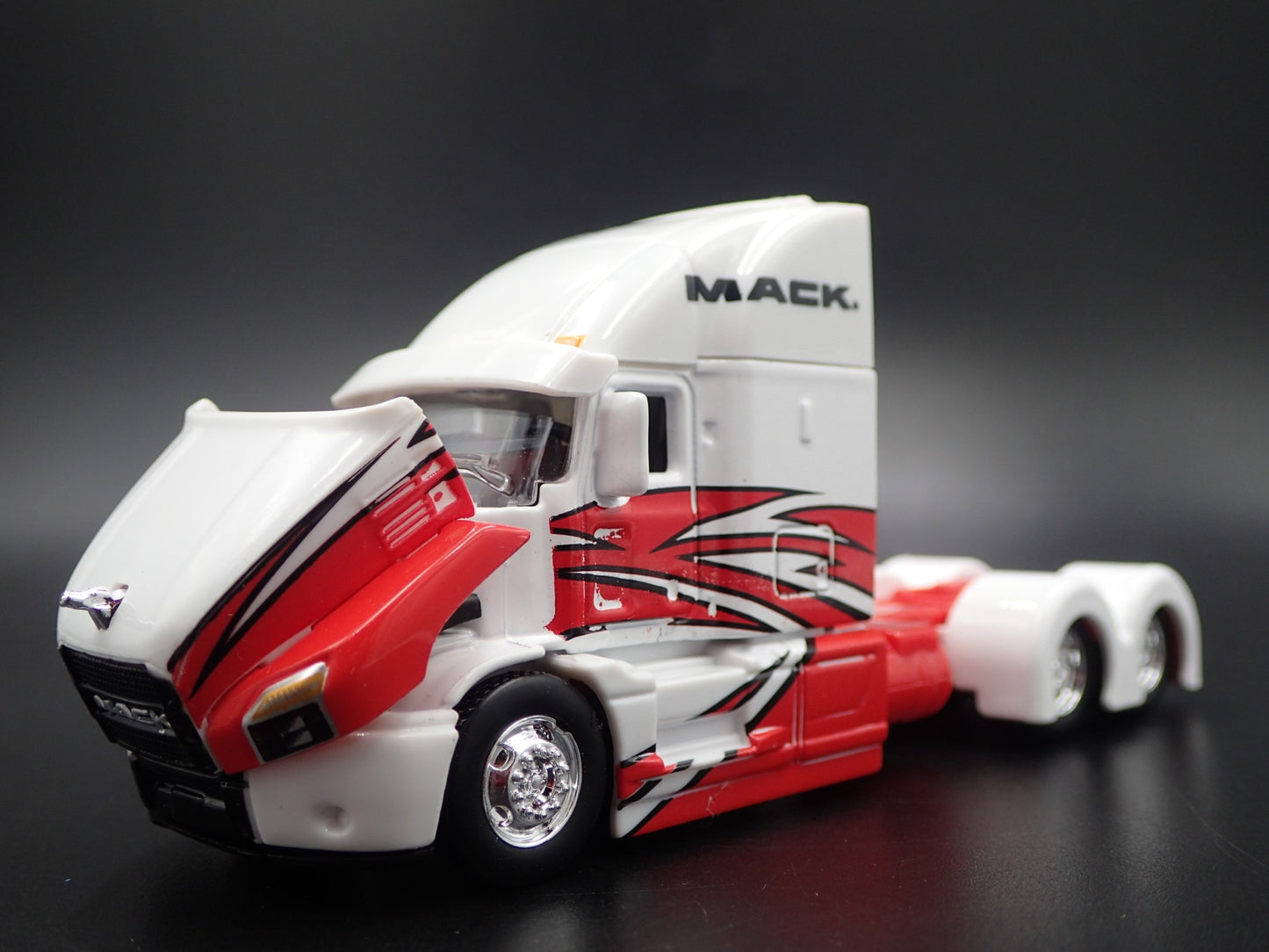 MACK ANTHEM HIGHWAY LONG HAUL TRUCK RIG 1:64 SCALE DIORAMA DIECAST MODEL CAR