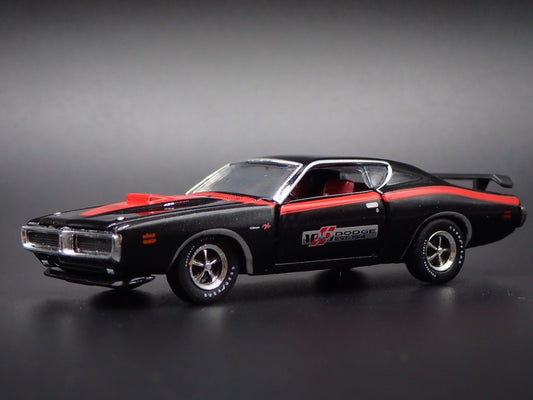 1971 71 DODGE CHARGER R/T HEMI BLACK RARE 1/64 SCALE DIORAMA DIECAST MODEL CAR