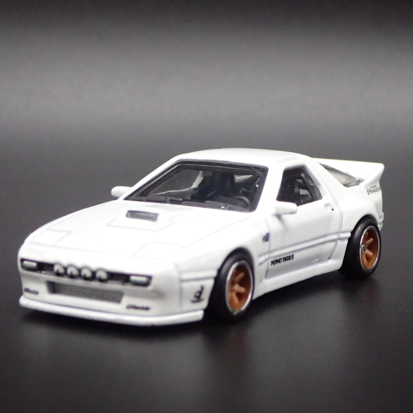 MAZDA RX7 FC PANDEM JDM WHITE 1:64 SCALE COLLECTIBLE DIORAMA DIECAST MODEL CAR