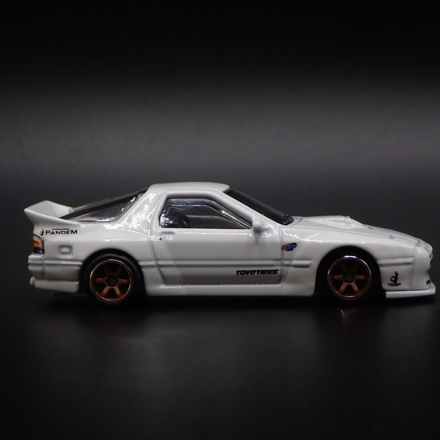 MAZDA RX7 FC PANDEM JDM WHITE 1:64 SCALE COLLECTIBLE DIORAMA DIECAST MODEL CAR