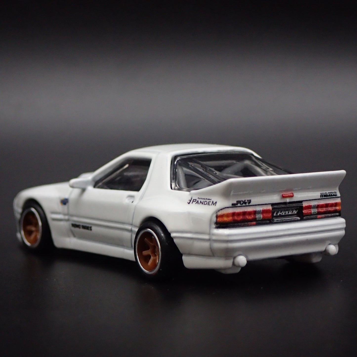 MAZDA RX7 FC PANDEM JDM WHITE 1:64 SCALE COLLECTIBLE DIORAMA DIECAST MODEL CAR
