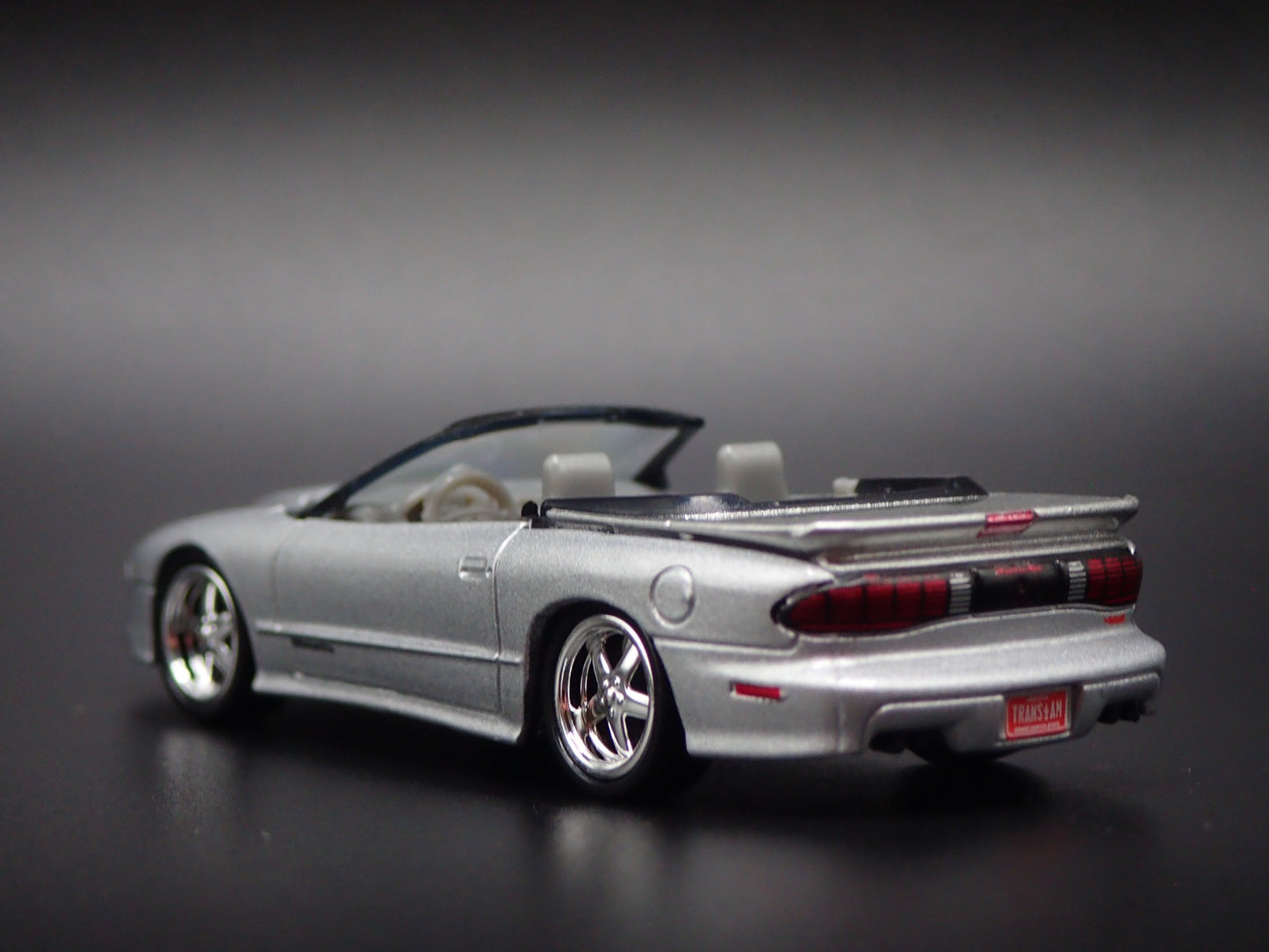 1997 97 PONTIAC FIREBIRD TA CONVERTIBLE 1:64 SCALE DIORAMA DIECAST MODEL CAR