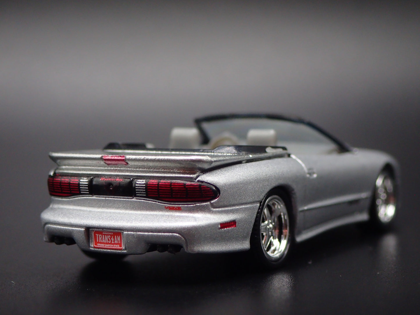 1997 97 PONTIAC FIREBIRD TA CONVERTIBLE 1:64 SCALE DIORAMA DIECAST MODEL CAR