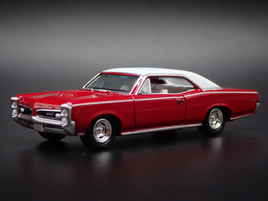 1966 66 PONTIAC GTO MUSCLE CAR 1/64 SCALE COLLECTIBLE DIORAMA DIECAST MODEL CAR
