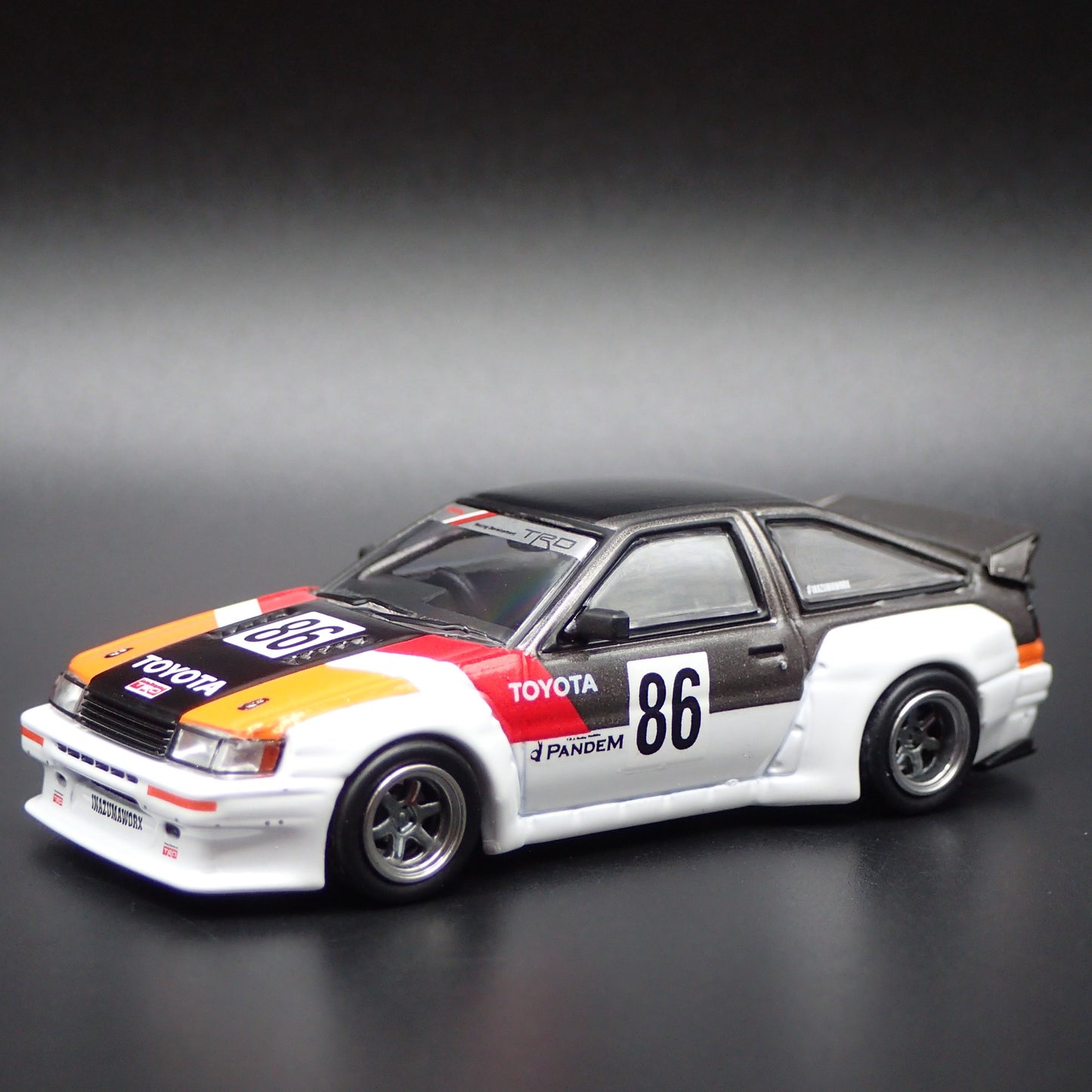 1983-1987 TOYOTA COROLLA AE86 LEVIN PANDEM ROCKET BUNNY 1/64 DIECAST MODEL CAR