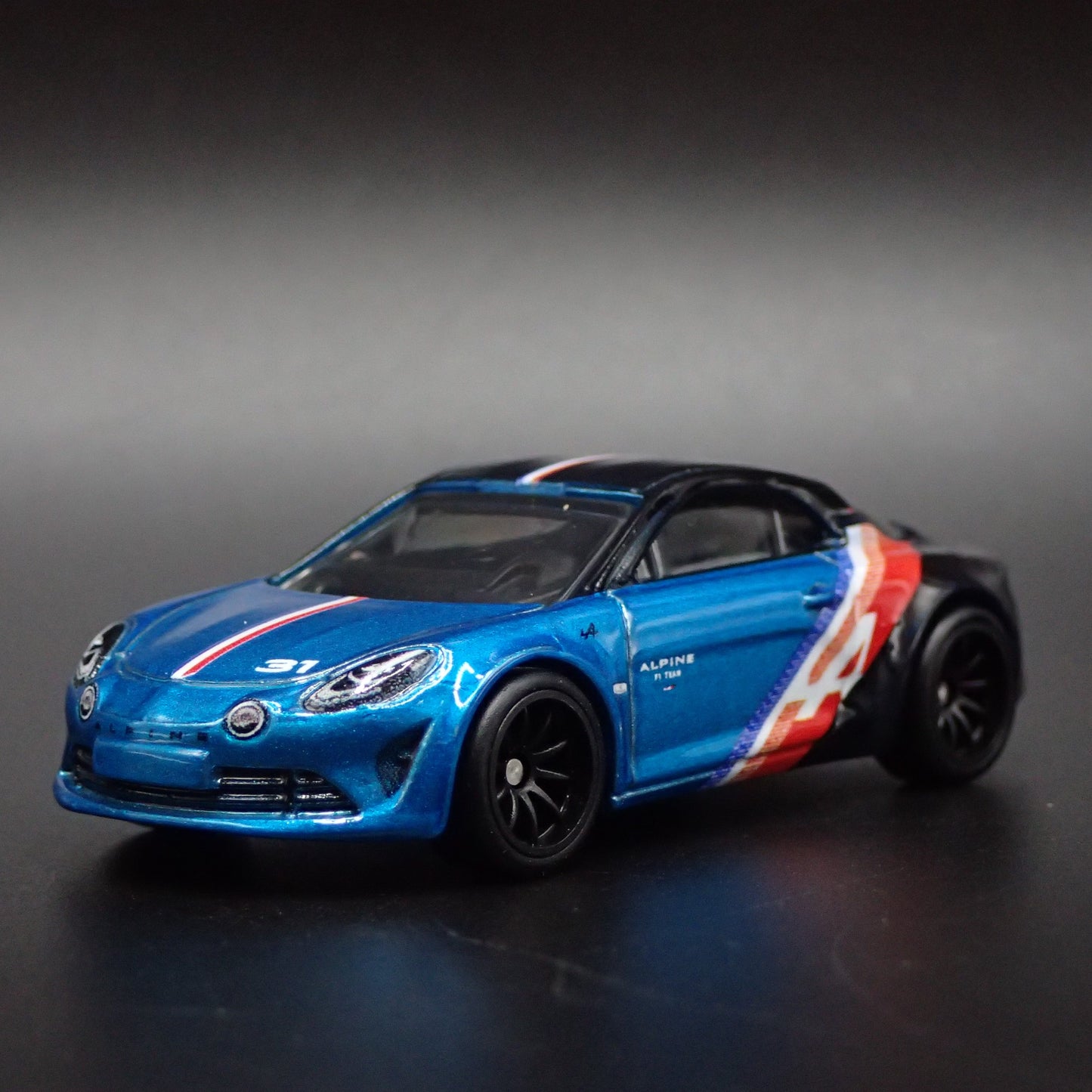 2017-2025 ALPINE A110 BLUE 1:64 SCALE COLLECTIBLE DIORAMA DIECAST MODEL CAR