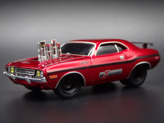 1970 70 DODGE CHALLENGER RT RED 1:64 SCALE COLLECTIBLE DIORAMA DIECAST MODEL CAR