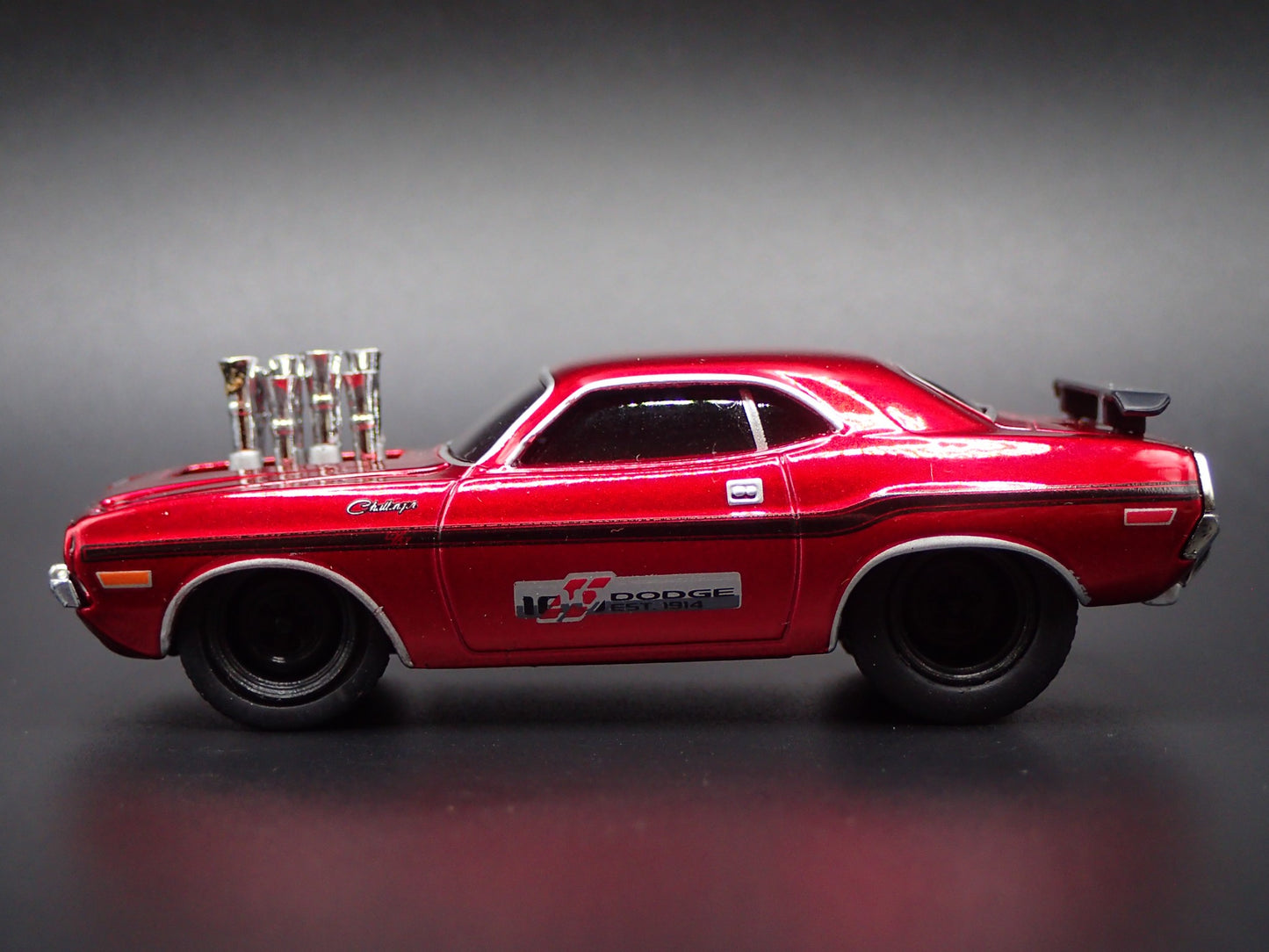 1970 70 DODGE CHALLENGER RT RED 1:64 SCALE COLLECTIBLE DIORAMA DIECAST MODEL CAR