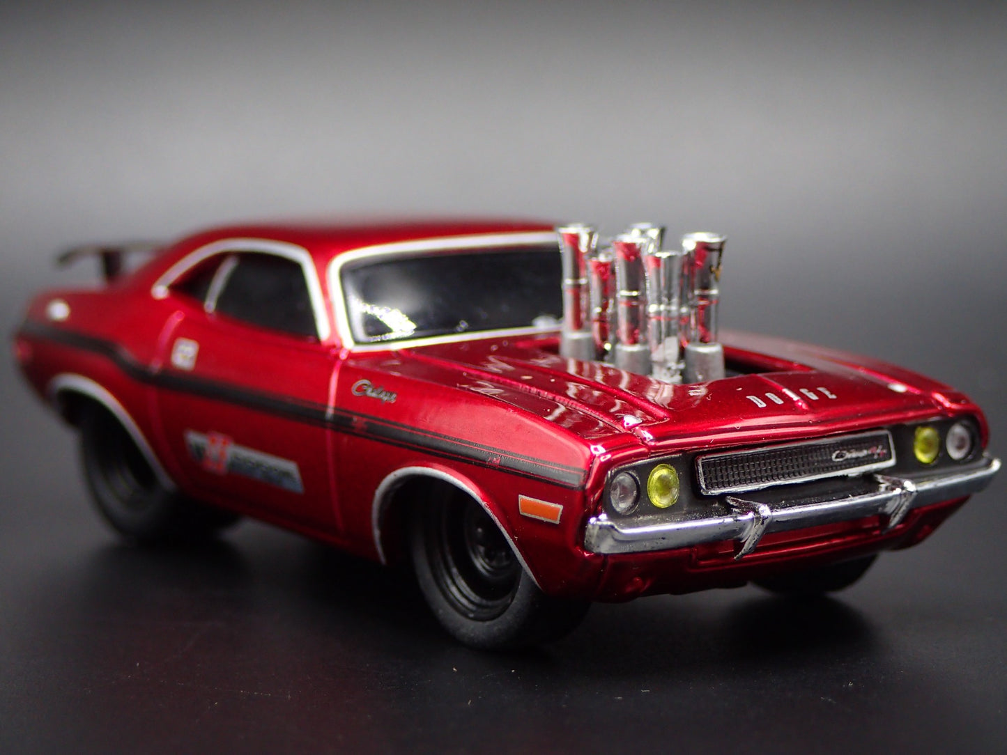 1970 70 DODGE CHALLENGER RT RED 1:64 SCALE COLLECTIBLE DIORAMA DIECAST MODEL CAR