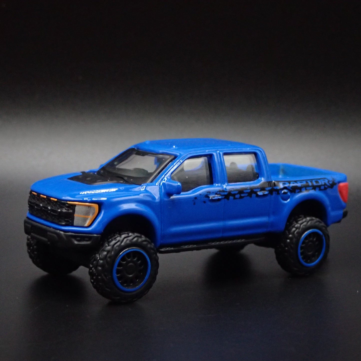 2021 - 2025 FORD F150 RAPTOR PICKUP TRUCK 1:64 SCALE DIORAMA DIECAST MODEL CAR