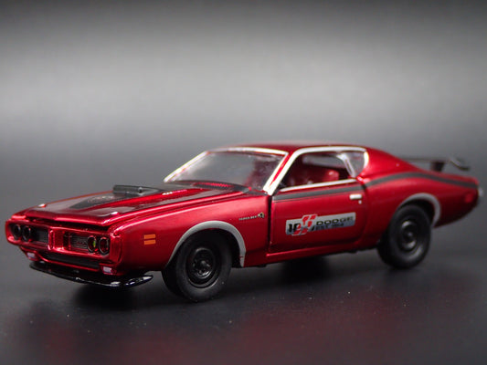 1971 71 DODGE CHARGER SUPER BEE RED RARE 1:64 SCALE DIORAMA DIECAST MODEL CAR