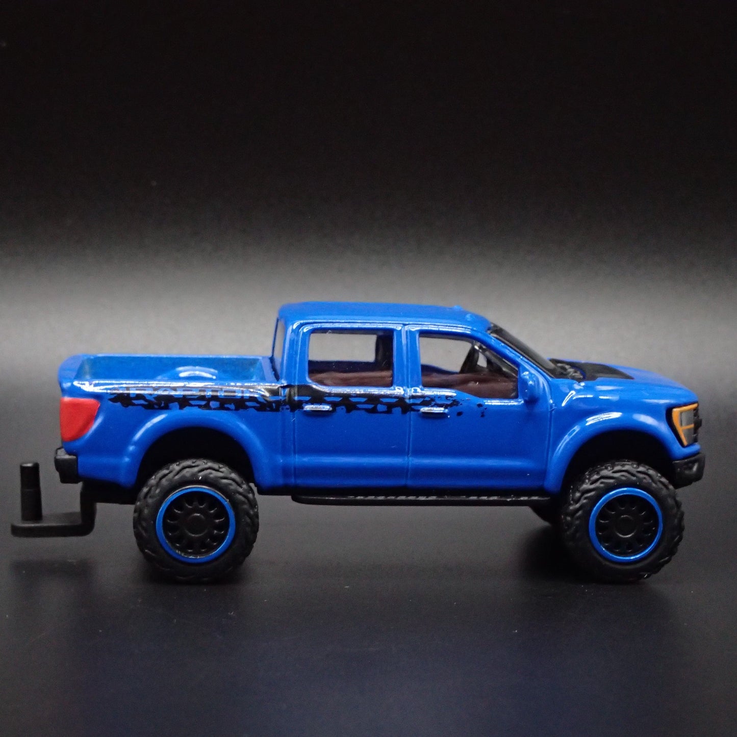 2021 - 2025 FORD F150 RAPTOR PICKUP TRUCK 1:64 SCALE DIORAMA DIECAST MODEL CAR