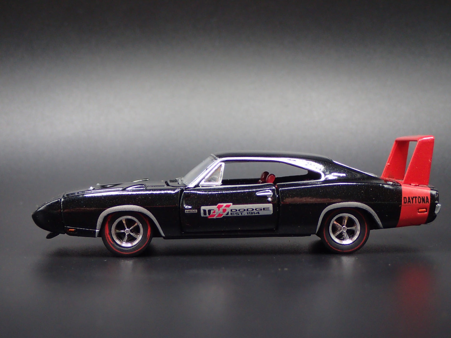 1969 69 DODGE CHARGER DAYTONA HEMI BLK 1:64 SCALE COLLECTIBLE DIECAST MODEL CAR