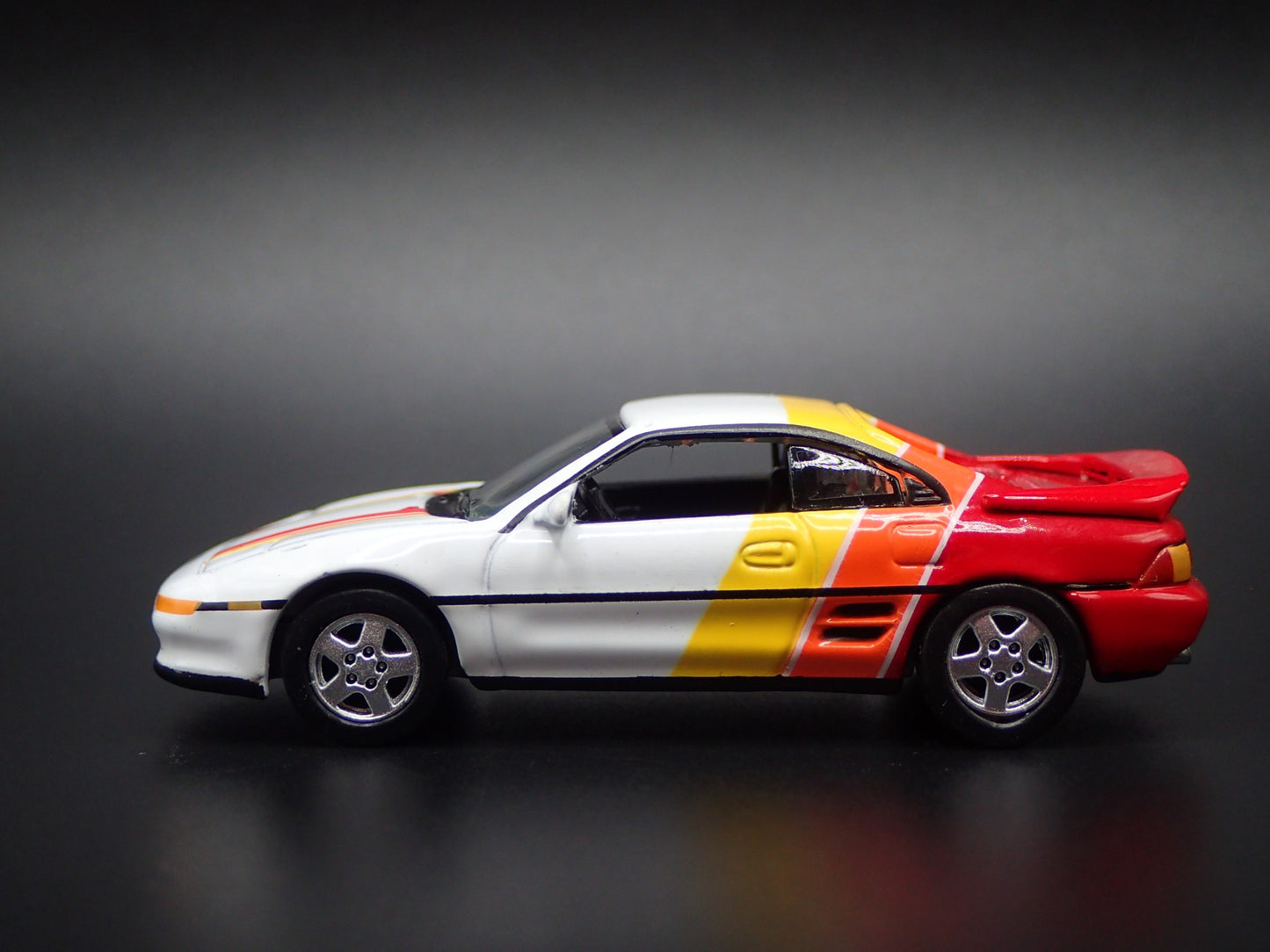 1989-1999 TOYOTA MR2 TURBO SW20 1/64 SCALE COLLECTIBLE DIORAMA DIECAST MODEL CAR