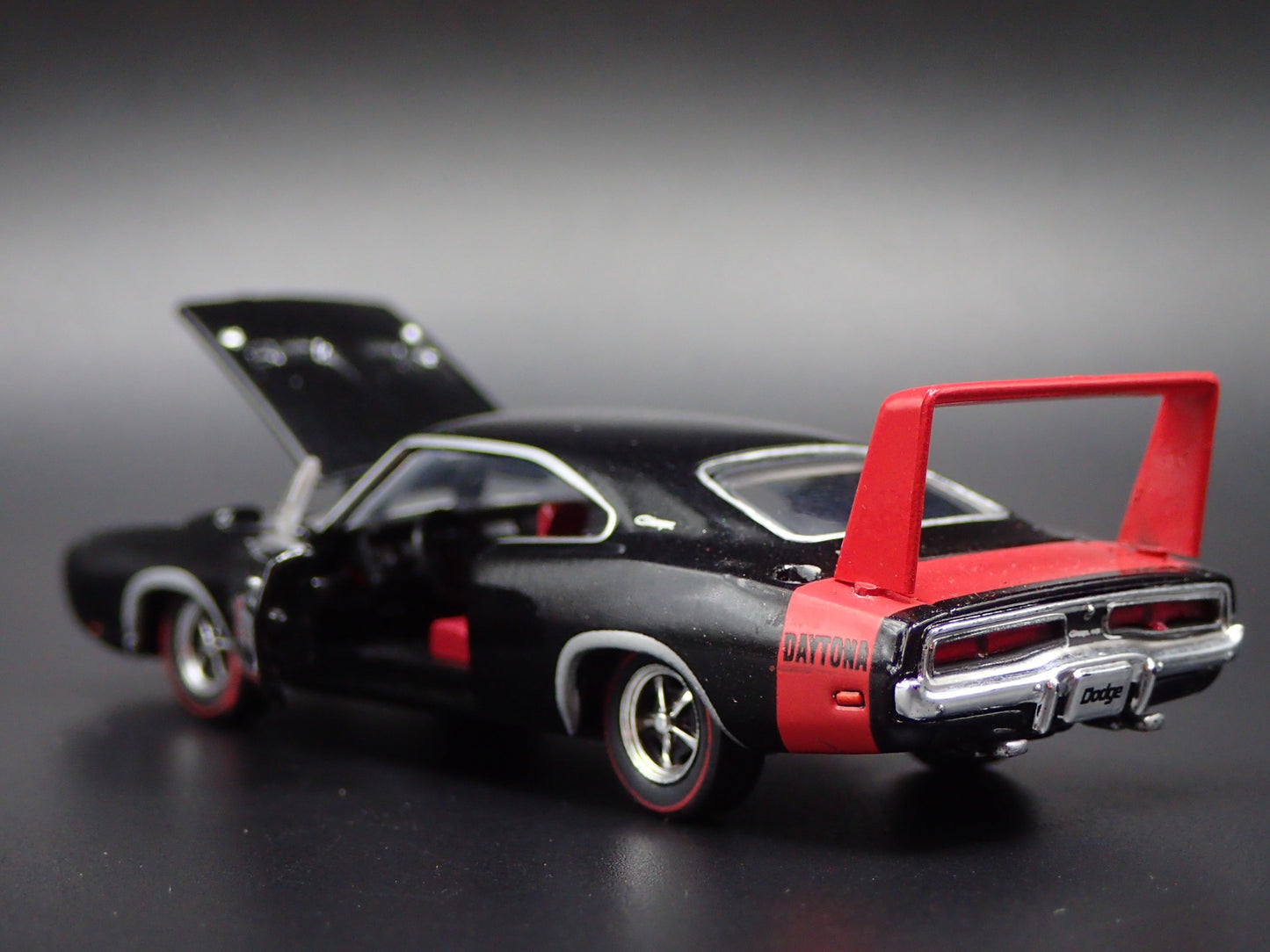 1969 69 DODGE CHARGER DAYTONA HEMI BLK 1:64 SCALE COLLECTIBLE DIECAST MODEL CAR