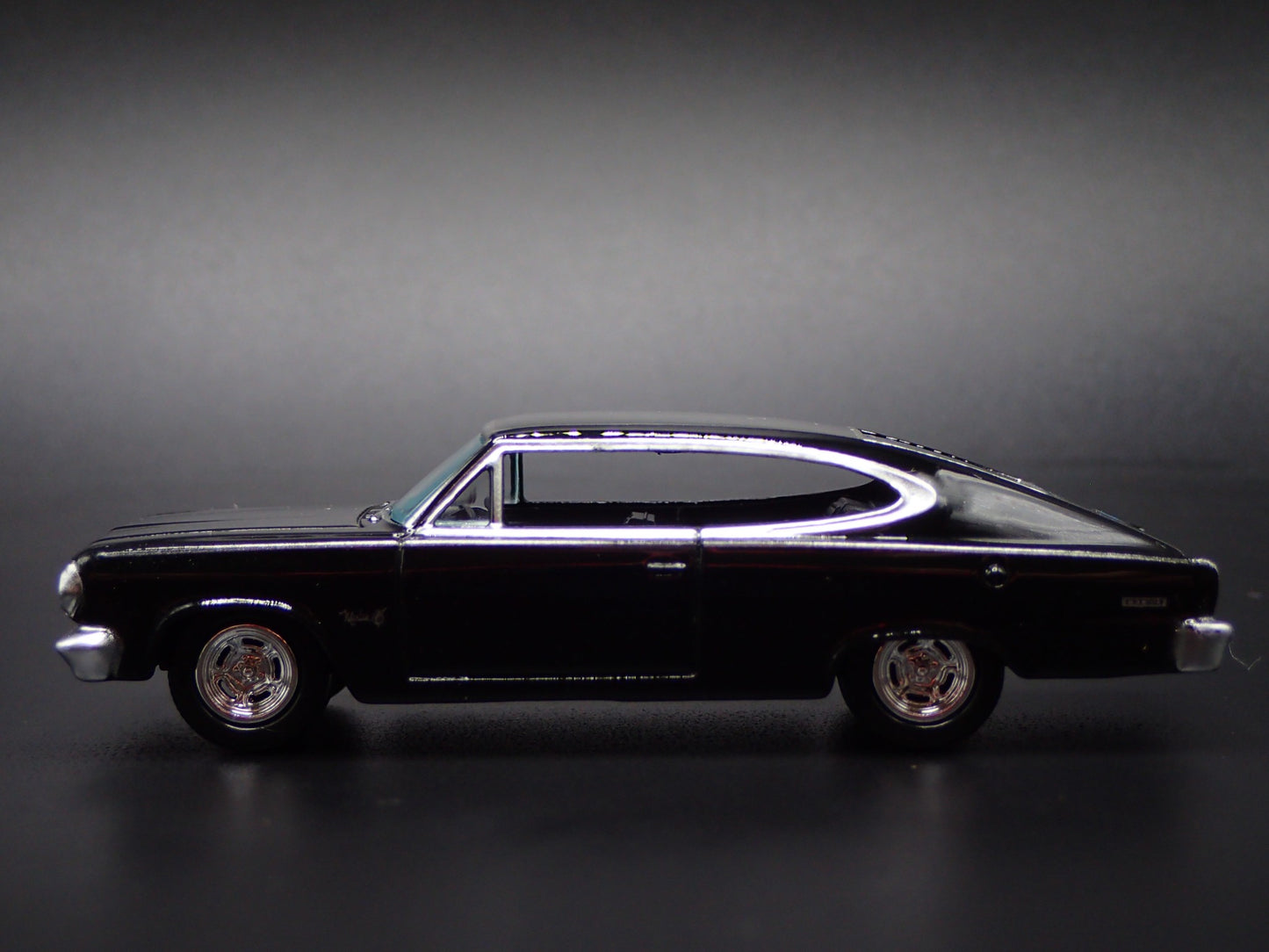 1966 66 AMC RAMBLER MARLIN BLK 1:64 SCALE COLLECTIBLE DIORAMA DIECAST MODEL CAR