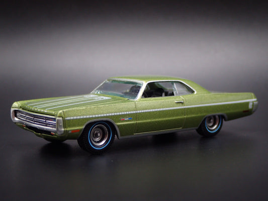 1971 71 PLYMOUTH SPORT FURY GT GREEN 1/64 SCALE DIORAMA DIECAST MODEL CAR