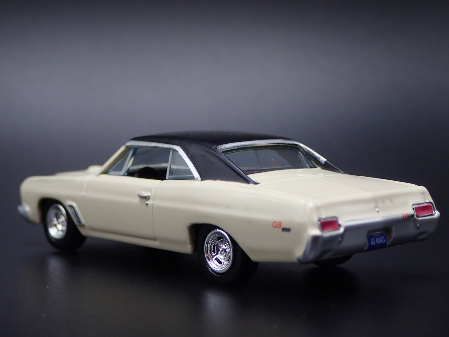1967 67 BUICK GS 400 CREAM 1:64 SCALE COLLECTIBLE DIORAMA DIECAST MODEL CAR