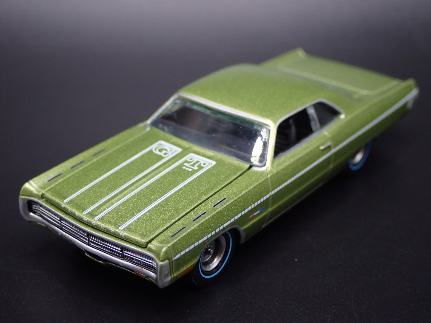 1971 71 PLYMOUTH SPORT FURY GT GREEN 1/64 SCALE DIORAMA DIECAST MODEL CAR