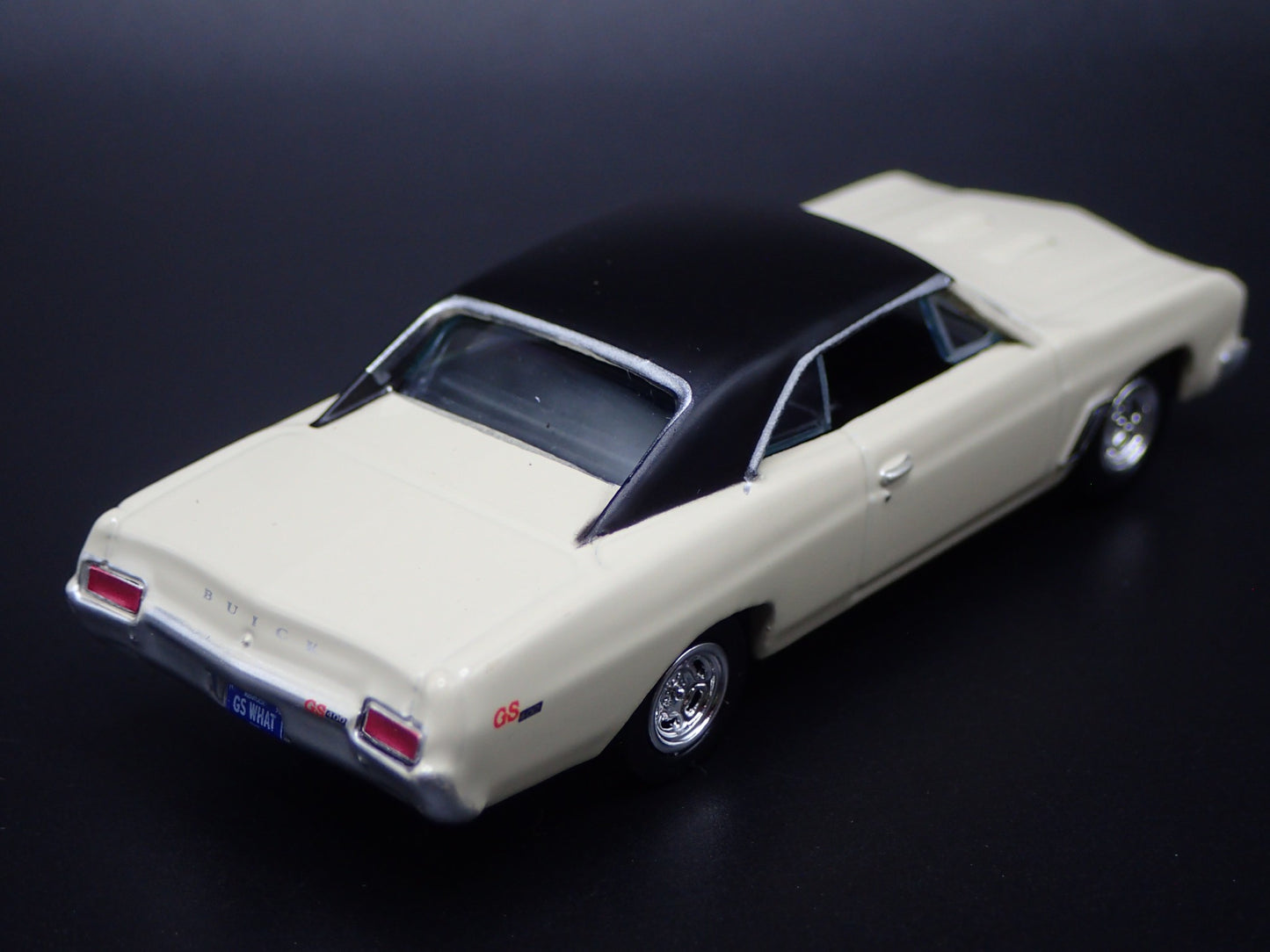 1967 67 BUICK GS 400 CREAM 1:64 SCALE COLLECTIBLE DIORAMA DIECAST MODEL CAR