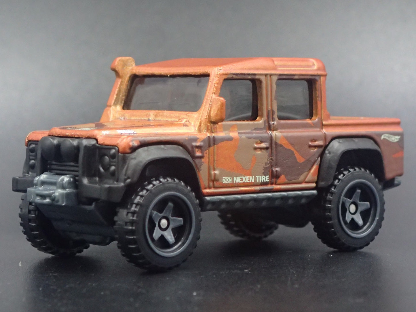 1990-2016 LAND ROVER DEFENDER DOUBLE CAB PICKUP 1/64 SCALE DIECAST MODEL CAR