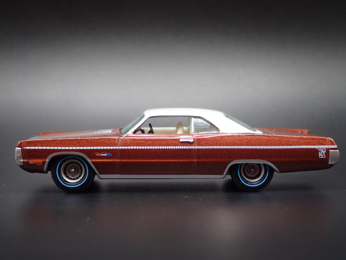 1971 71 PLYMOUTH SPORT FURY GT BRONZE 1/64 SCALE DIORAMA DIECAST MODEL CAR