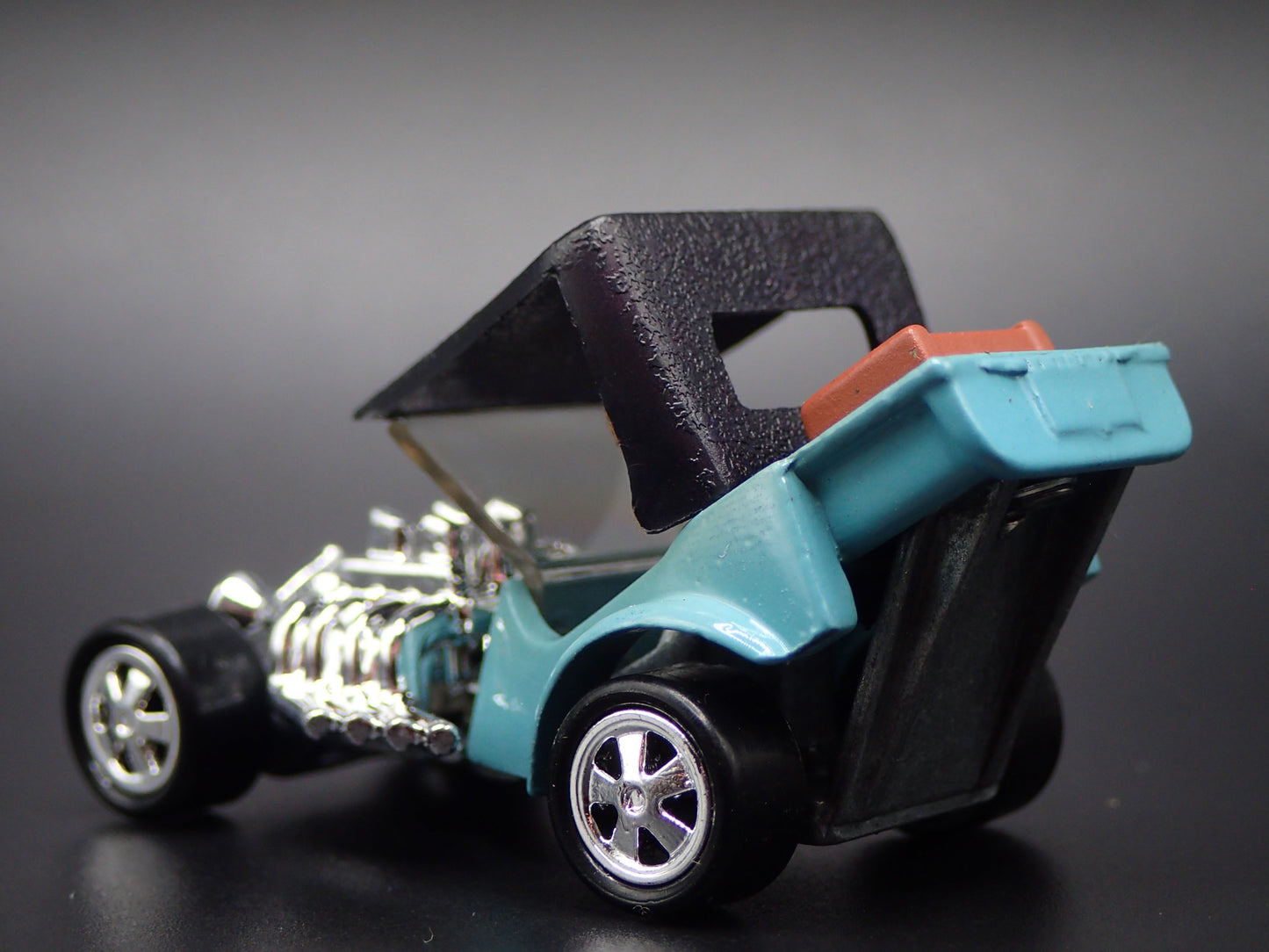 FORD ROADSTER CUSTOM HOT ROD TNT BLUE 1:64 SCALE DIORAMA DIECAST MODEL CAR