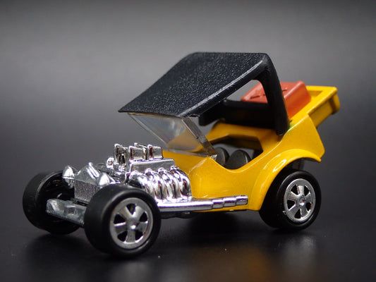 FORD ROADSTER CUSTOM HOT ROD TNT YELLOW 1:64 SCALE DIORAMA DIECAST MODEL CAR