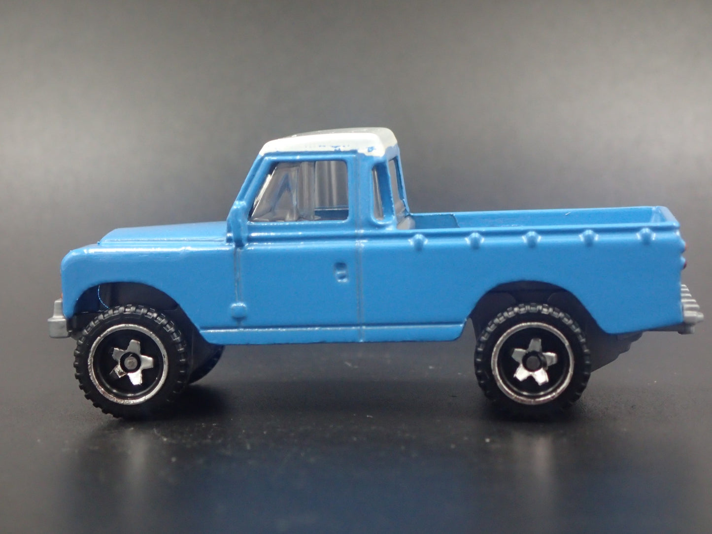1971-1985 LAND ROVER SERIES III 3 PICKUP TRUCK BLUE 1/64 SCALE DIECAST MODEL CAR