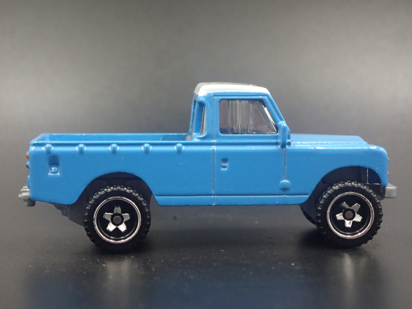 1971-1985 LAND ROVER SERIES III 3 PICKUP TRUCK BLUE 1/64 SCALE DIECAST MODEL CAR