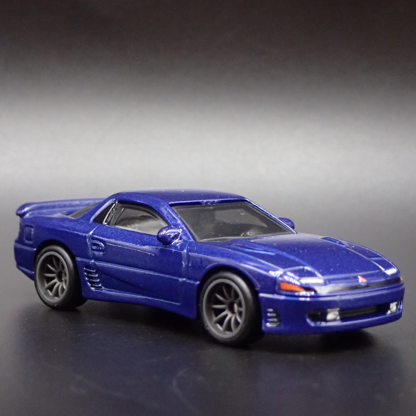 1990-2000 MITSUBISHI GTO 3000GT VR4 BLUE 1:64 SCALE DIORAMA DIECAST MODEL CAR