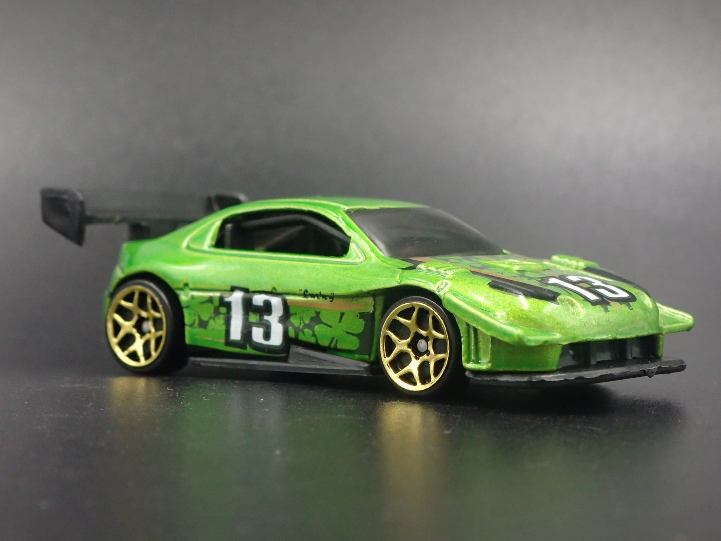 TOYOTA PIKES PEAK CELICA GREEN 1:64 SCALE COLLECTIBLE DIORAMA DIECAST MODEL CAR