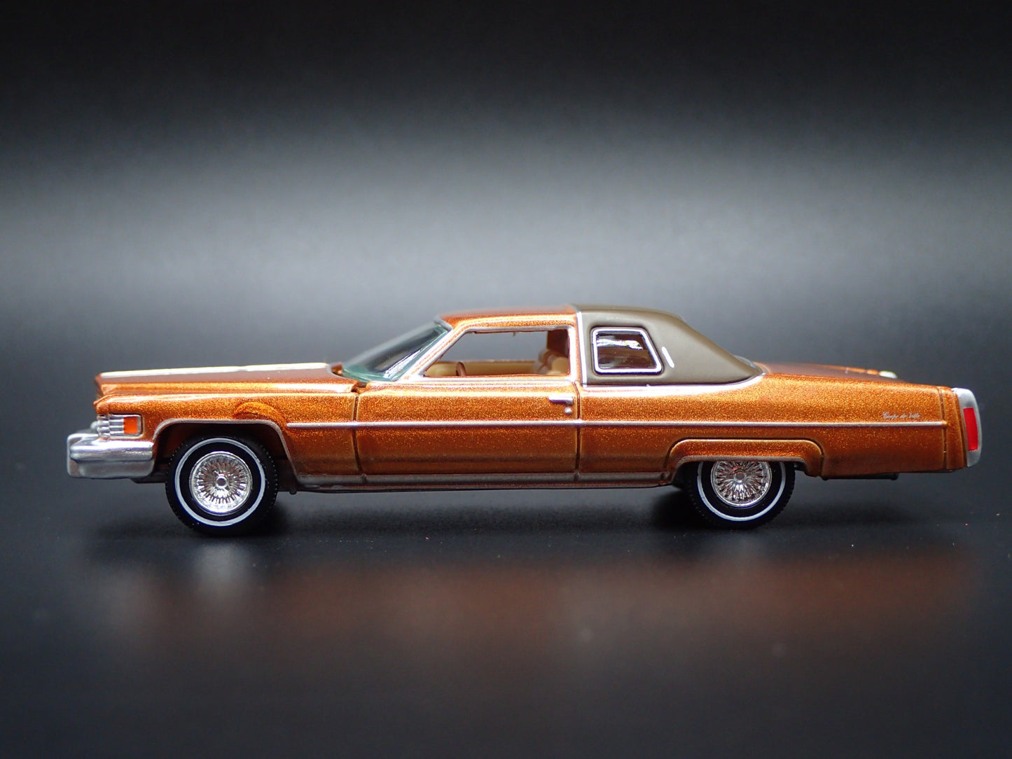 1976 76 CADDY CADILLAC DEVILLE 1:64 SCALE COLLECTIBLE DIORAMA DIECAST MODEL CAR