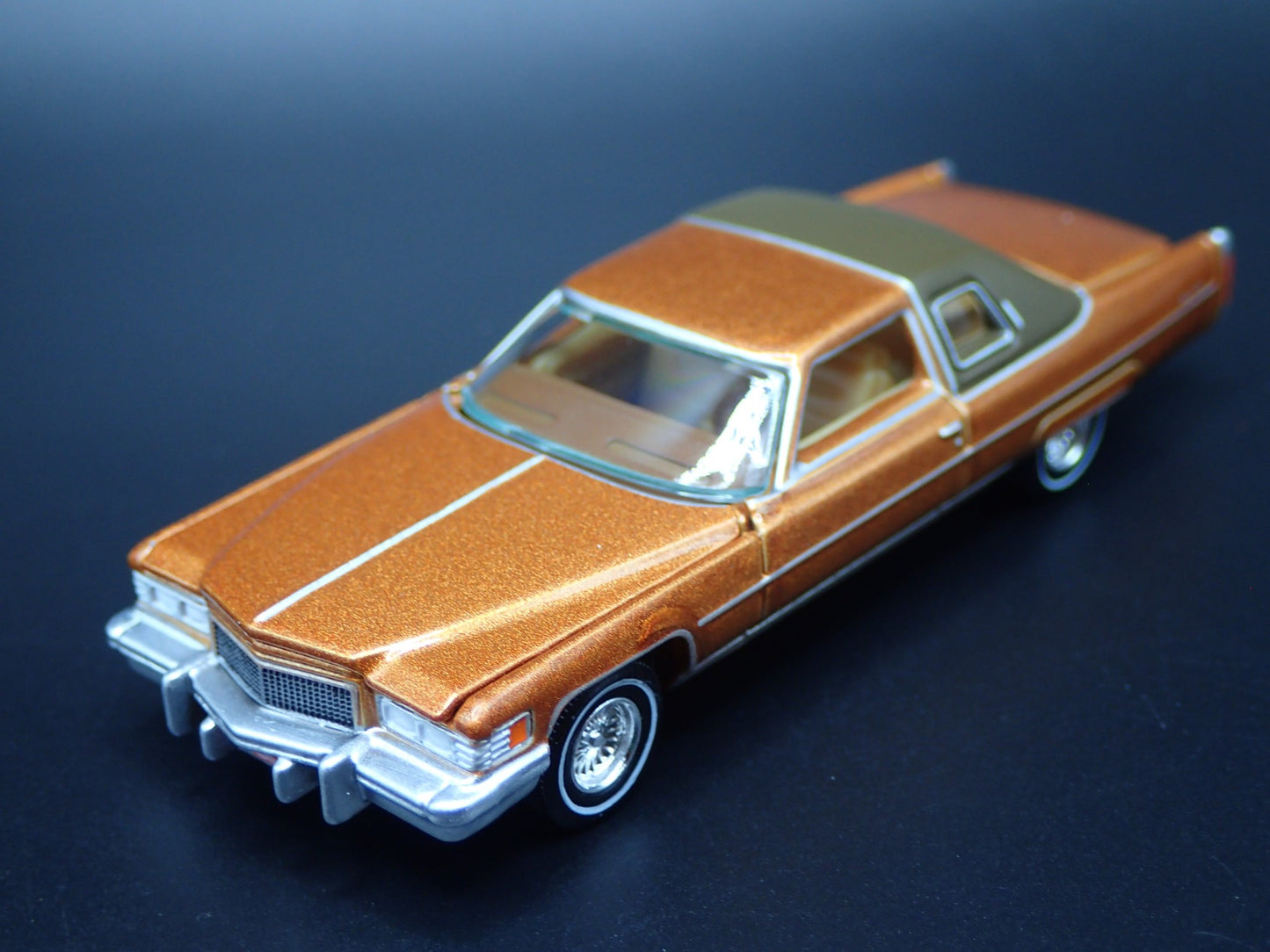 1976 76 CADDY CADILLAC DEVILLE 1:64 SCALE COLLECTIBLE DIORAMA DIECAST MODEL CAR