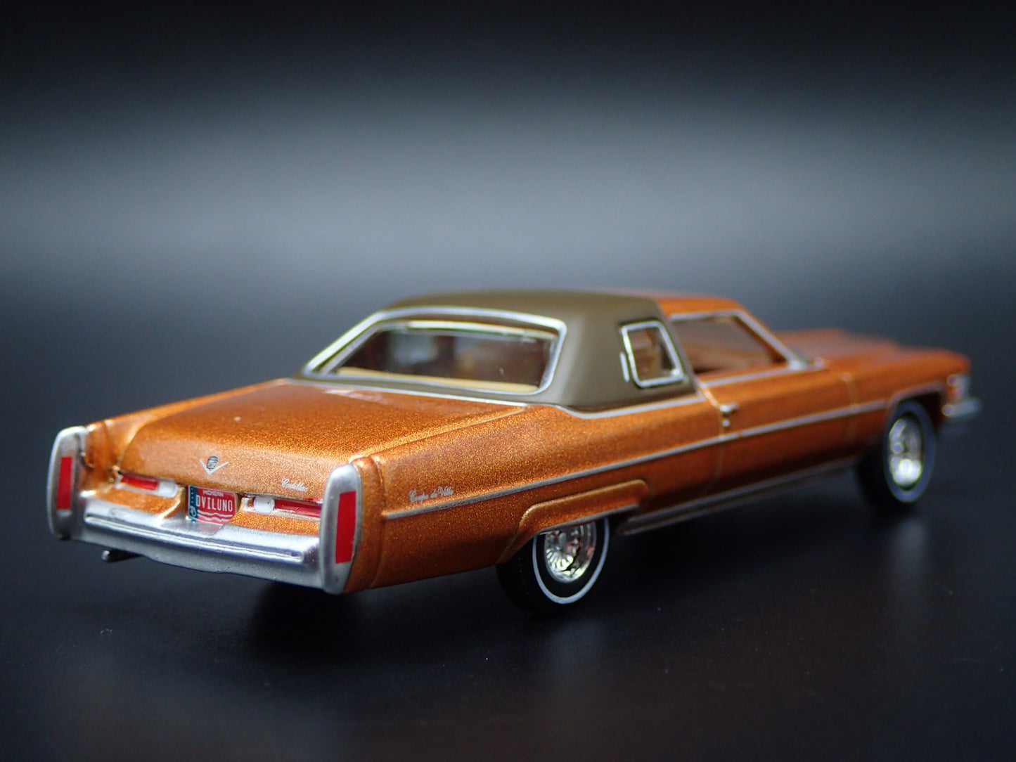 1976 76 CADDY CADILLAC DEVILLE 1:64 SCALE COLLECTIBLE DIORAMA DIECAST MODEL CAR