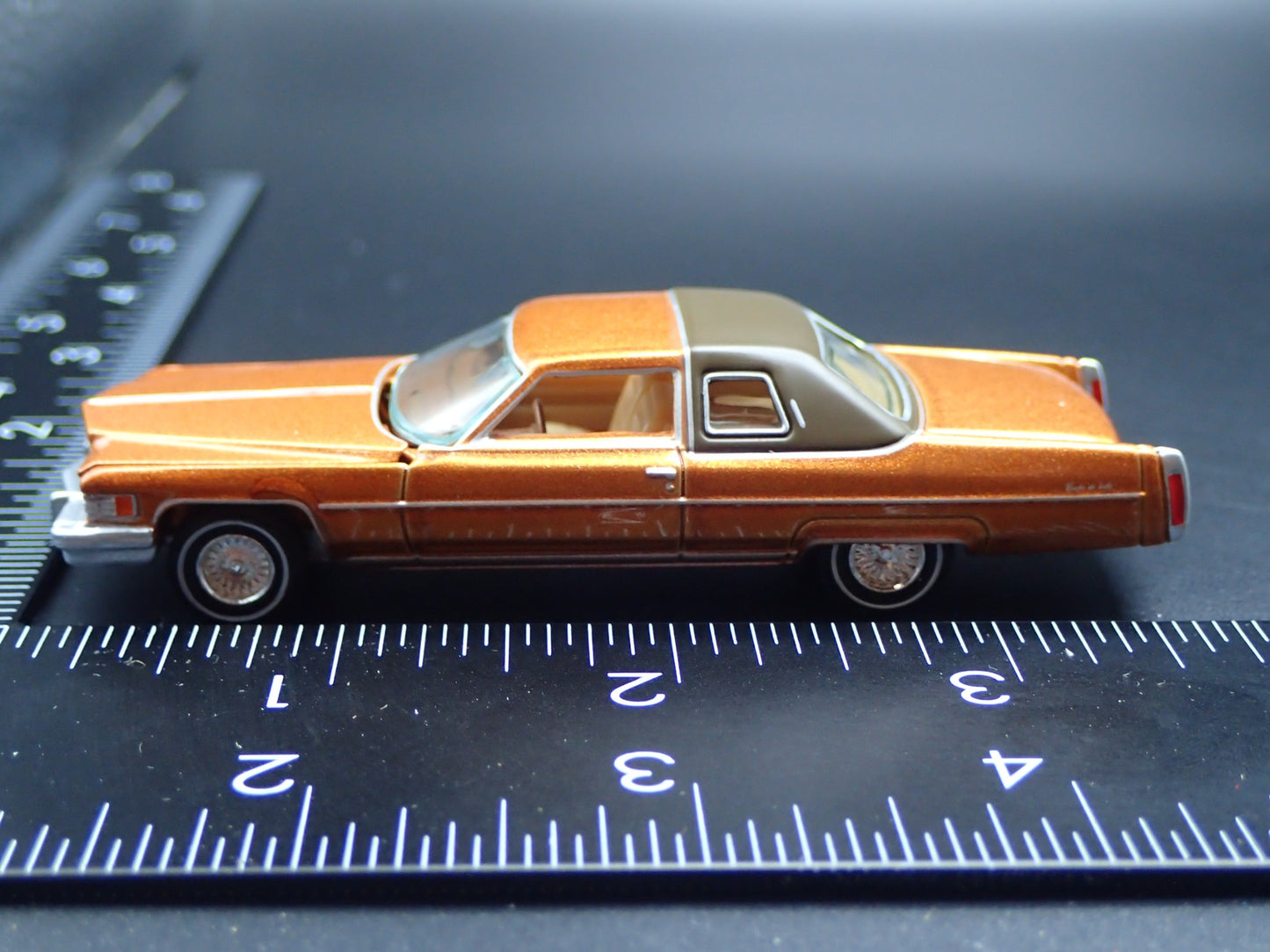 1976 76 CADDY CADILLAC DEVILLE 1:64 SCALE COLLECTIBLE DIORAMA DIECAST MODEL CAR