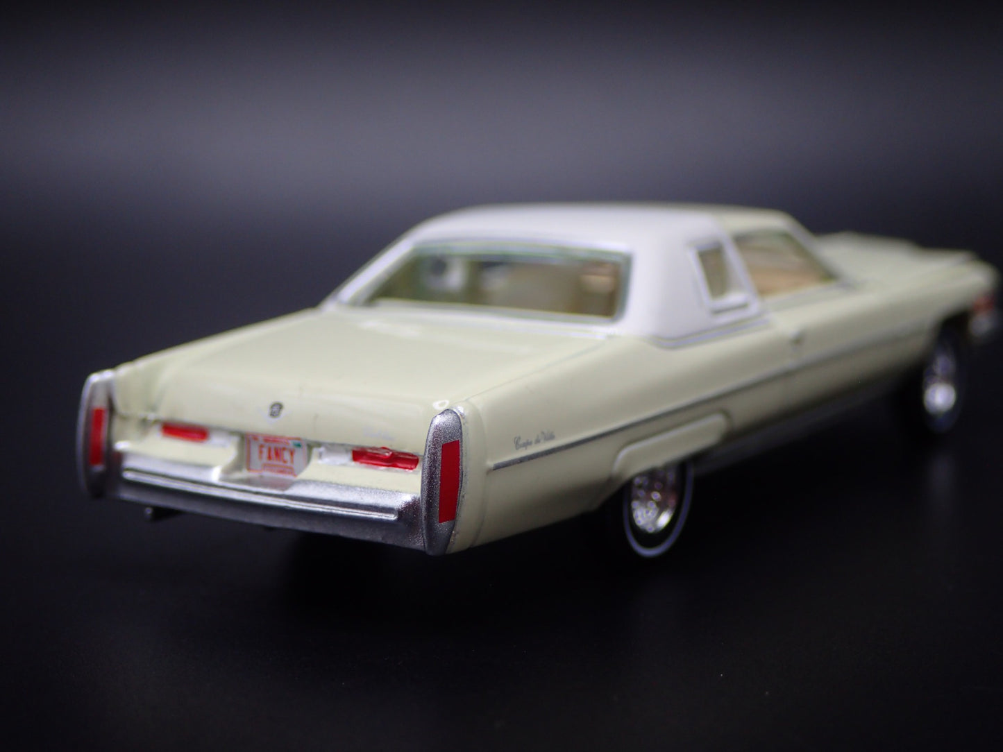 1976 76 CADDY CADILLAC DEVILLE 1:64 SCALE COLLECTIBLE DIORAMA DIECAST MODEL CAR