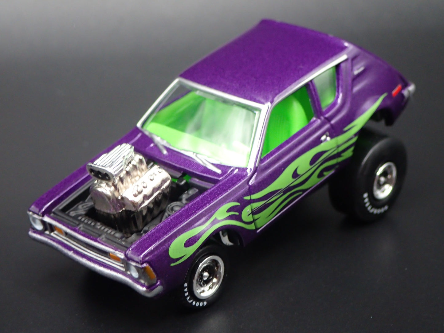 1971 71 AMC GREMLIN ZINGER PRL 1:64 SCALE COLLECTIBLE DIORAMA DIECAST MODEL CAR