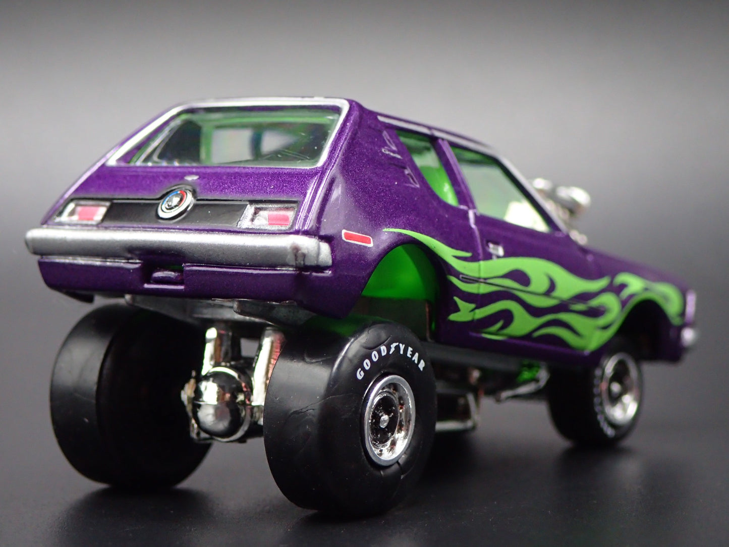 1971 71 AMC GREMLIN ZINGER PRL 1:64 SCALE COLLECTIBLE DIORAMA DIECAST MODEL CAR