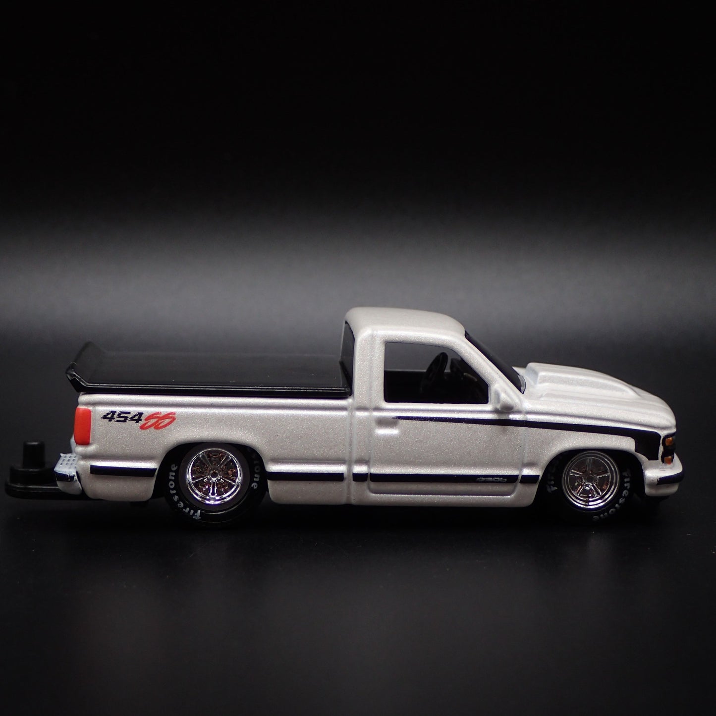 1993 93 CHEVY CHEVROLET SS 454 PICKUP TRUCK W HITCH 1:64 SCALE DIECAST MODEL CAR