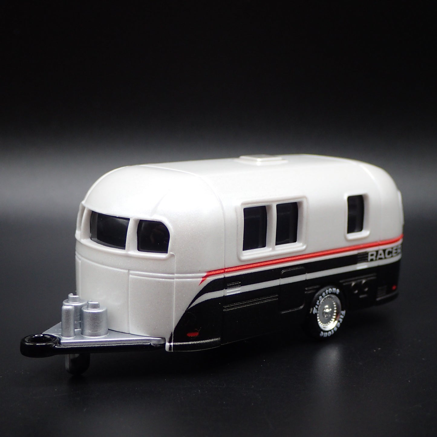 CAMPER TRAILER W HITCH WHITE RARE 1:64 SCALE COLLECTIBLE PLASTIC DIORAMA MODEL