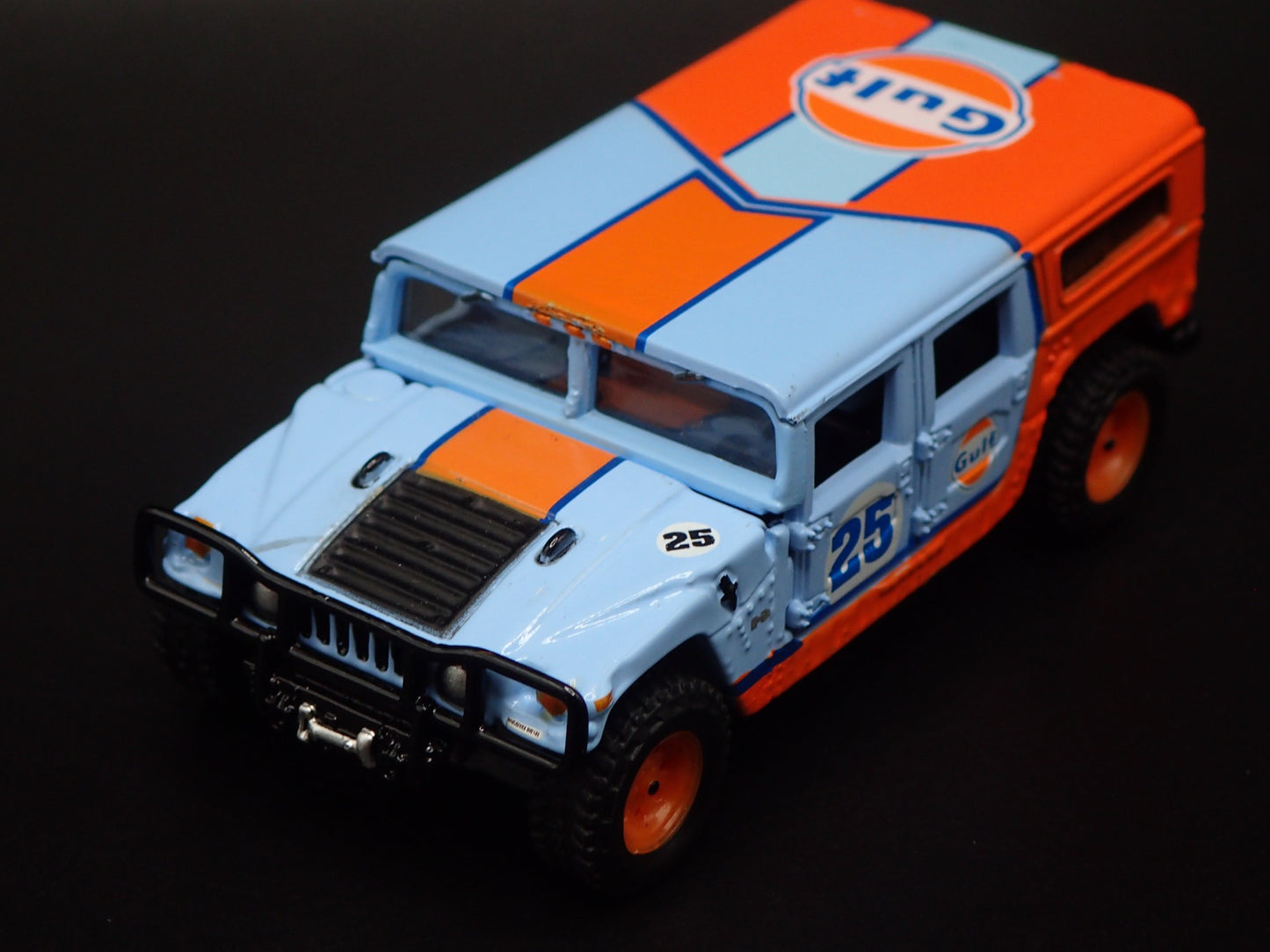 1992-2006 HUMMER H1 HUMVEE ALPHA GULF OIL 1:64 SCALE DIORAMA DIECAST MODEL CAR