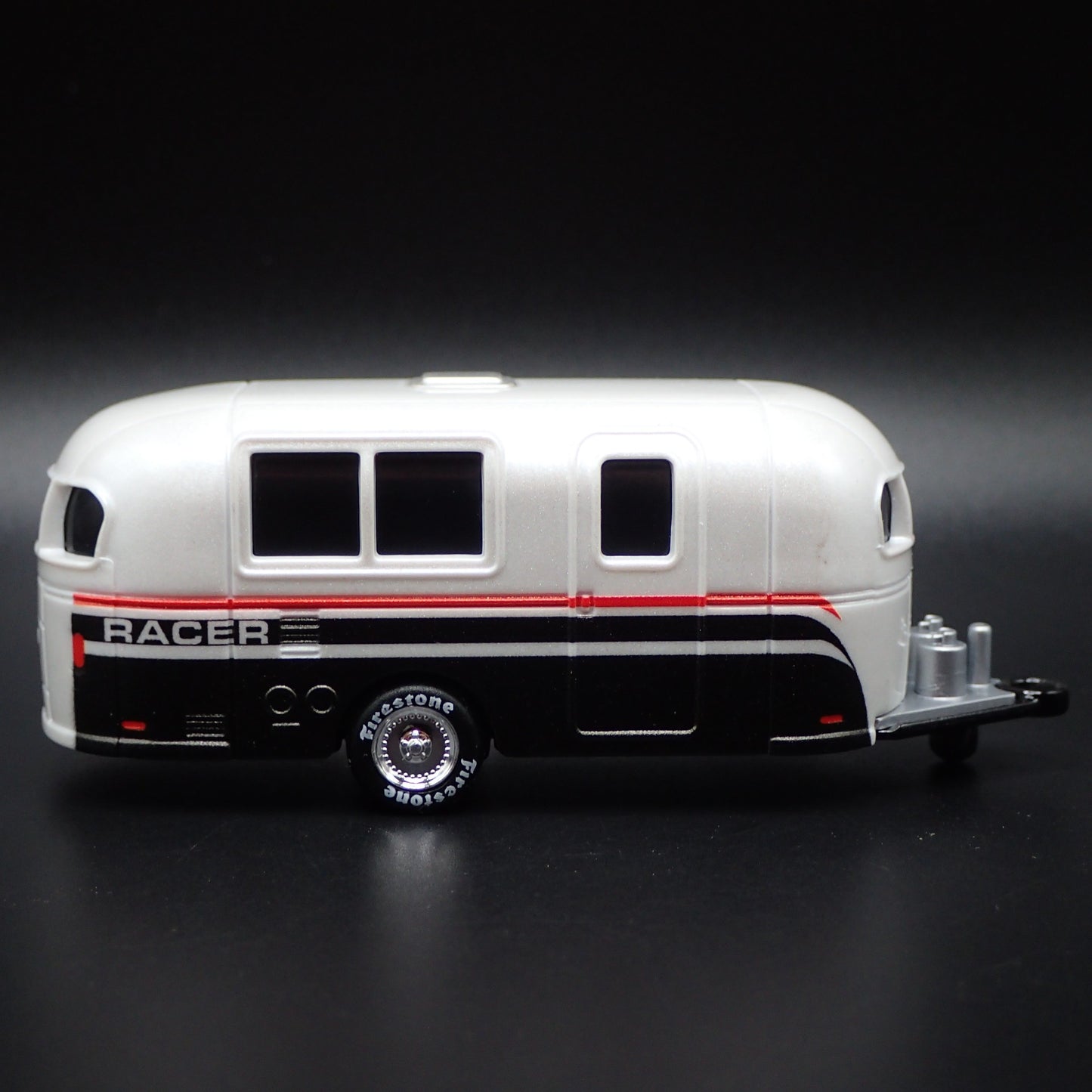 CAMPER TRAILER W HITCH WHITE RARE 1:64 SCALE COLLECTIBLE PLASTIC DIORAMA MODEL