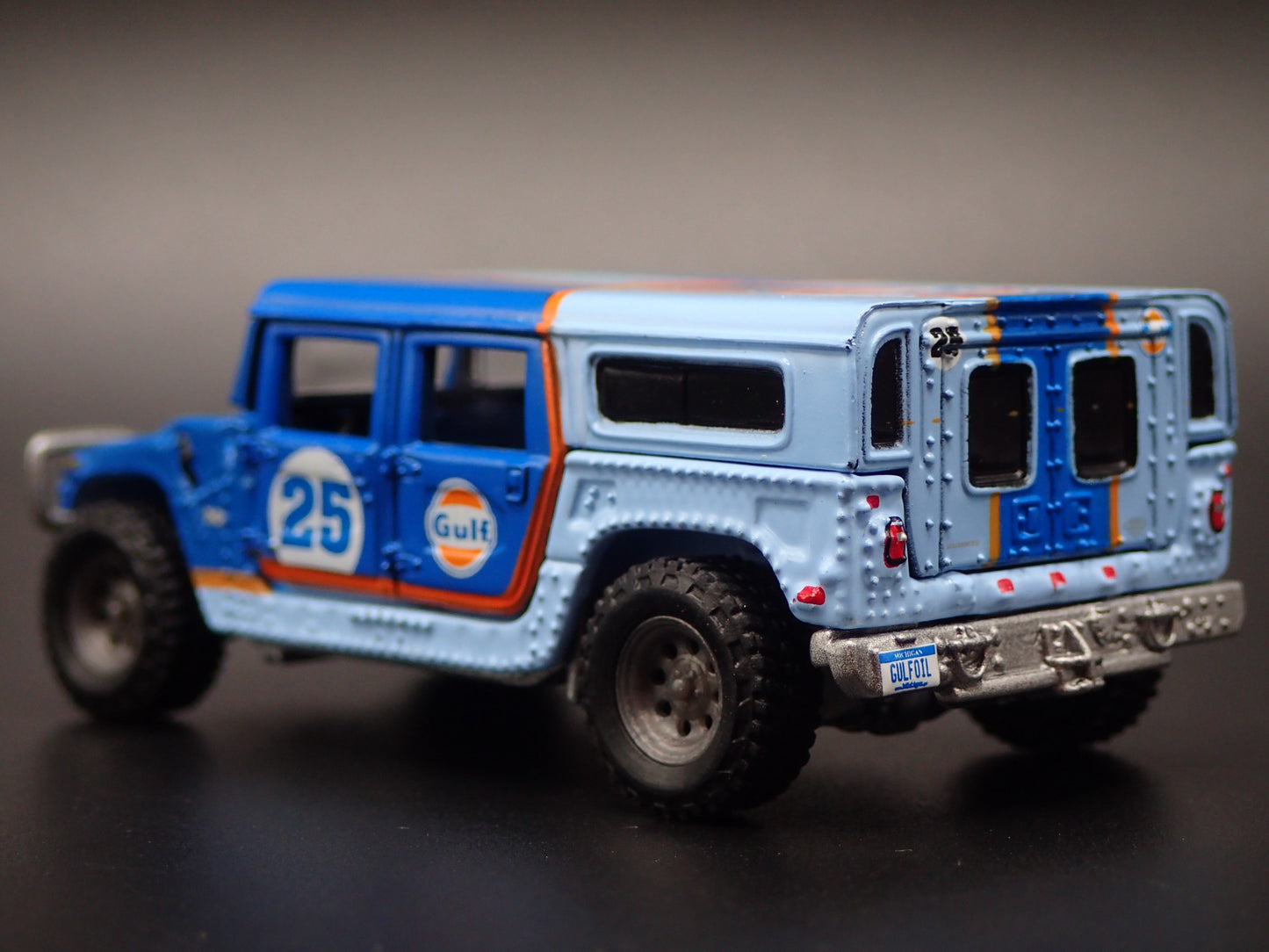1992-2006 HUMMER H1 HUMVEE ALPHA GULF OIL 1:64 SCALE DIORAMA DIECAST MODEL CAR