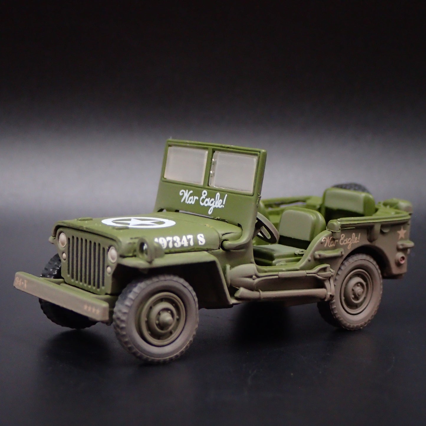 WWII WILLYS MB JEEP ARMY MILITARY PATTON 1:64 SCALE DIORAMA DIECAST MODEL CAR