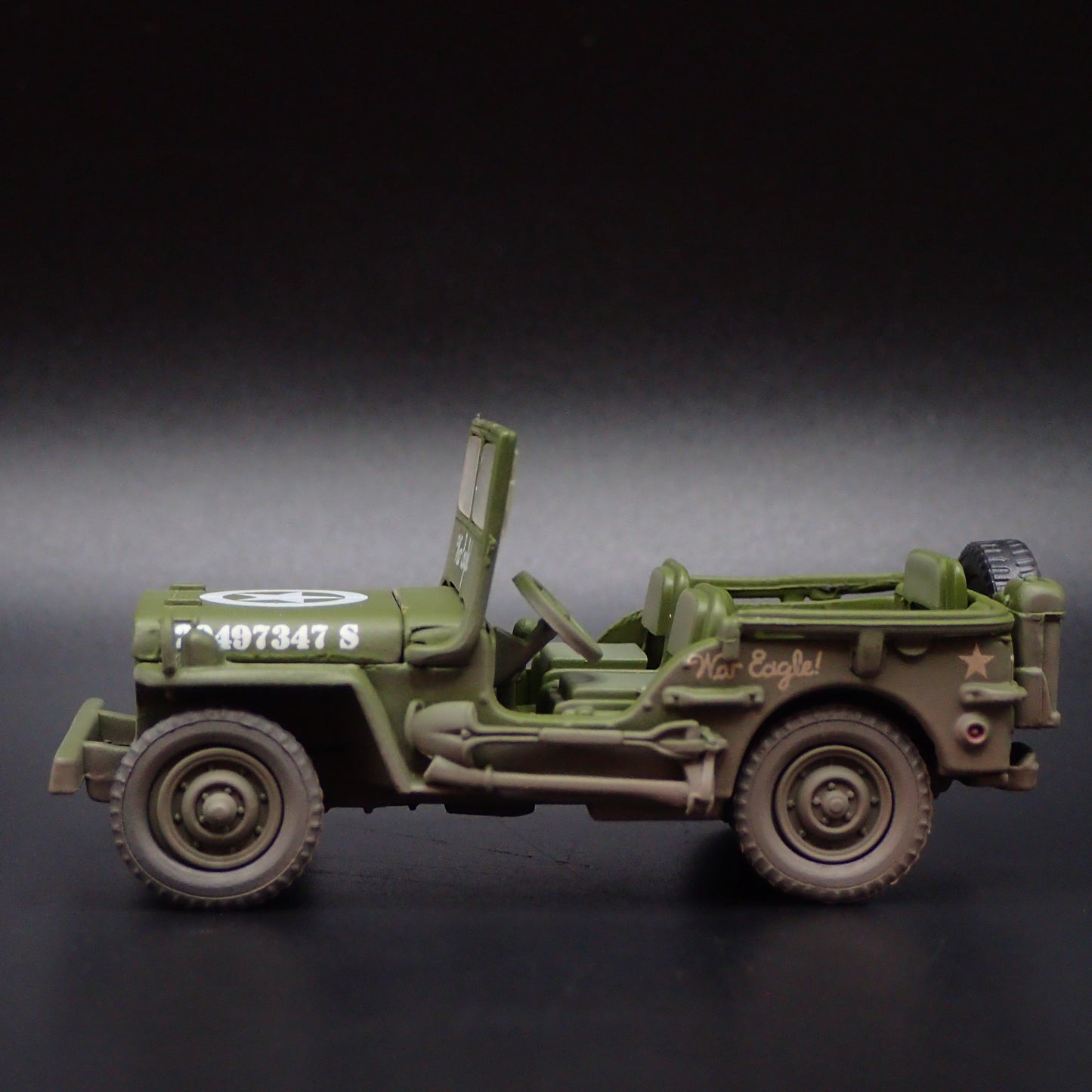 WWII WILLYS MB JEEP ARMY MILITARY PATTON 1:64 SCALE DIORAMA DIECAST MODEL CAR