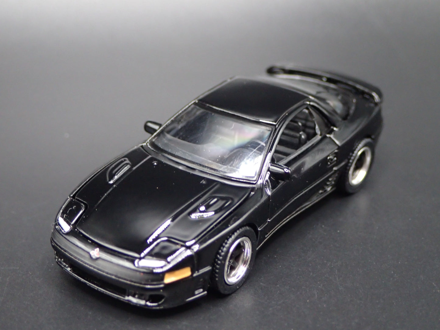 1990-2000 MITSUBISHI 3000GT VR4 1:64 SCALE COLLECTIBLE DIORAMA DIECAST MODEL CAR