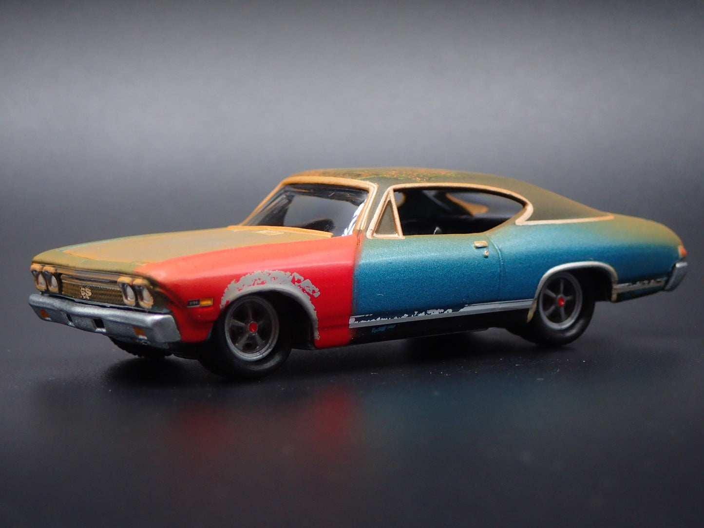 1968 68 CHEVY CHEVROLET CHEVELLE SS 396 BARN FIND 1:64 SCALE  DIECAST MODEL CAR