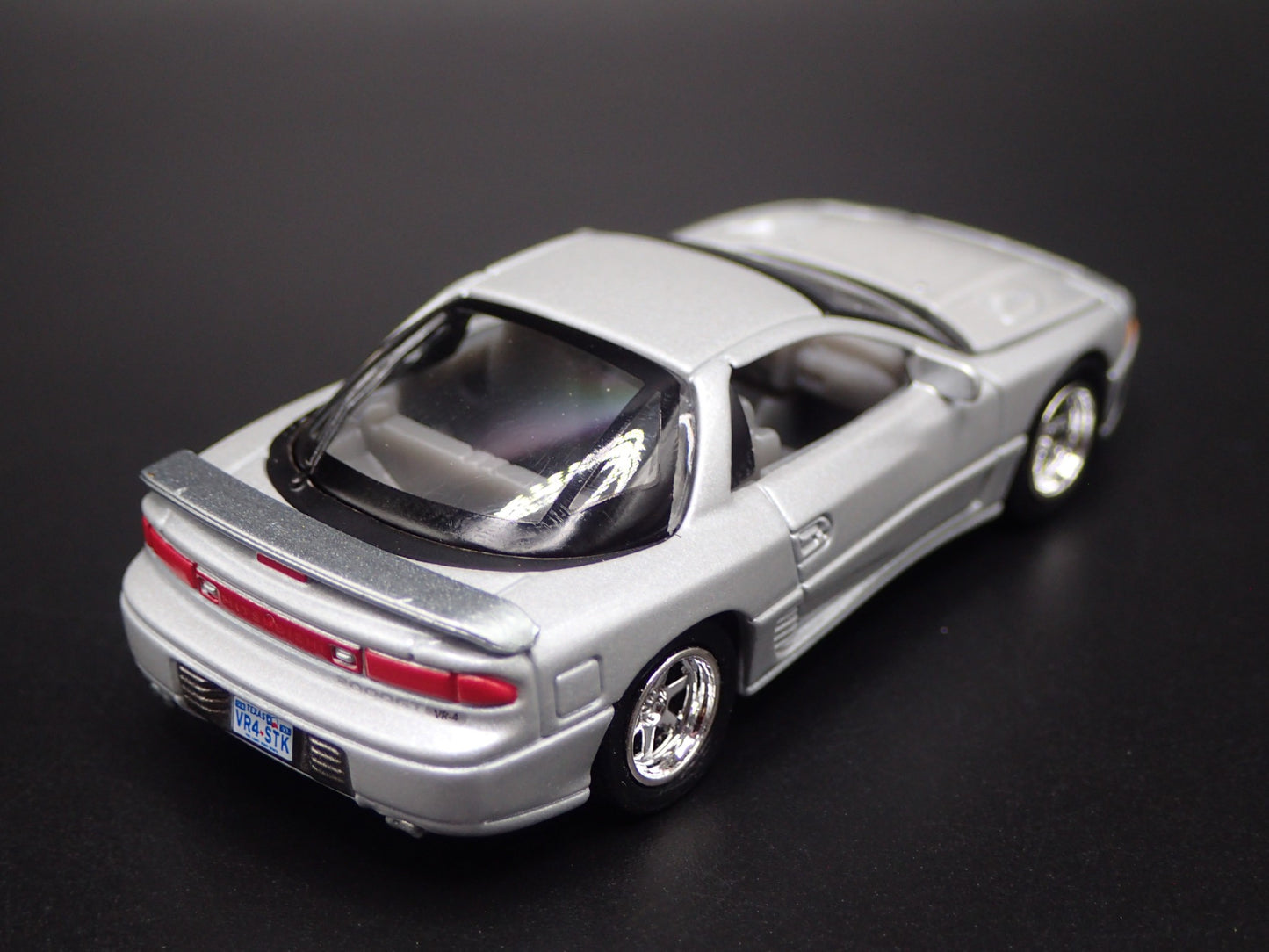 1990-2000 MITSUBISHI 3000GT VR4 1:64 SCALE COLLECTIBLE DIORAMA DIECAST MODEL CAR